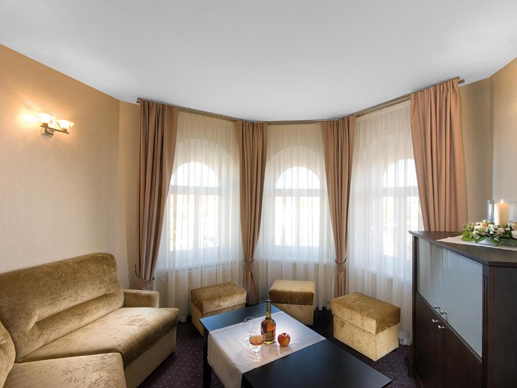 Hotel Senator Zbąszyń Pokoj fotografie