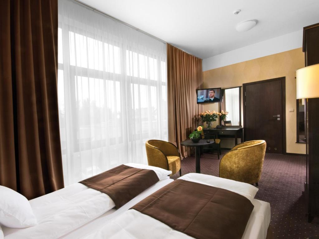 Hotel Senator Zbąszyń Pokoj fotografie