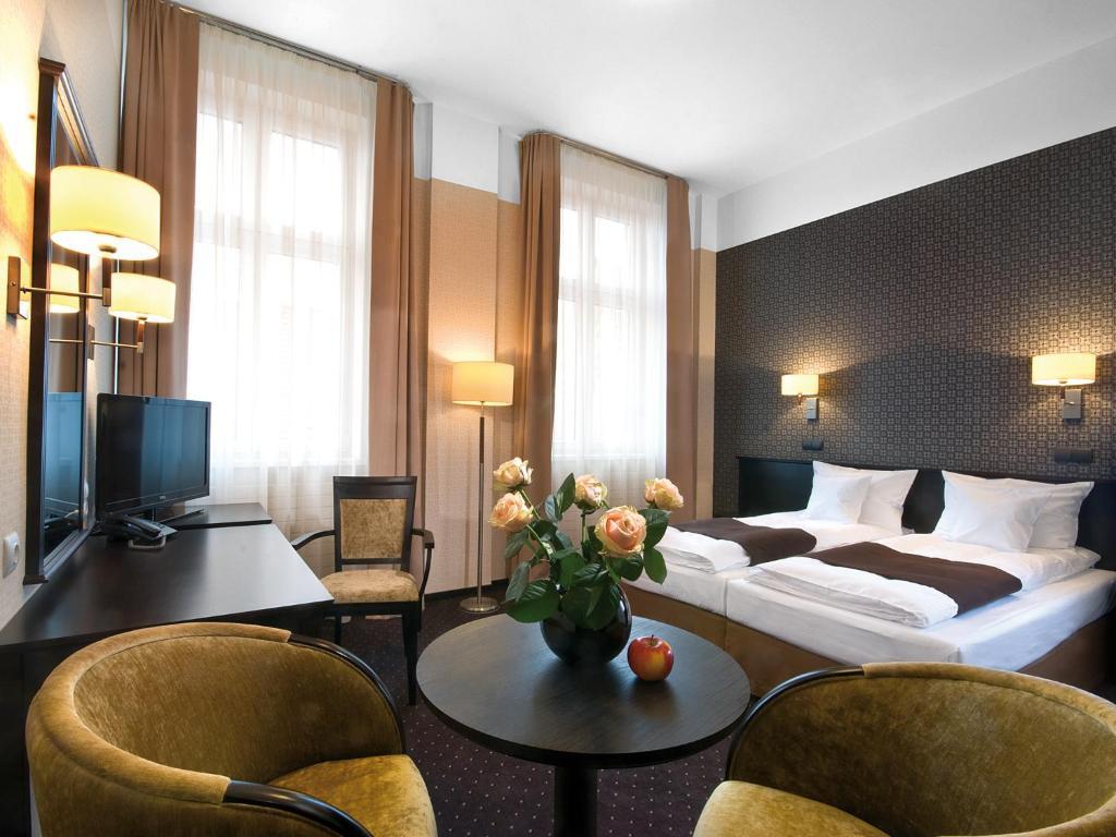 Hotel Senator Zbąszyń Pokoj fotografie