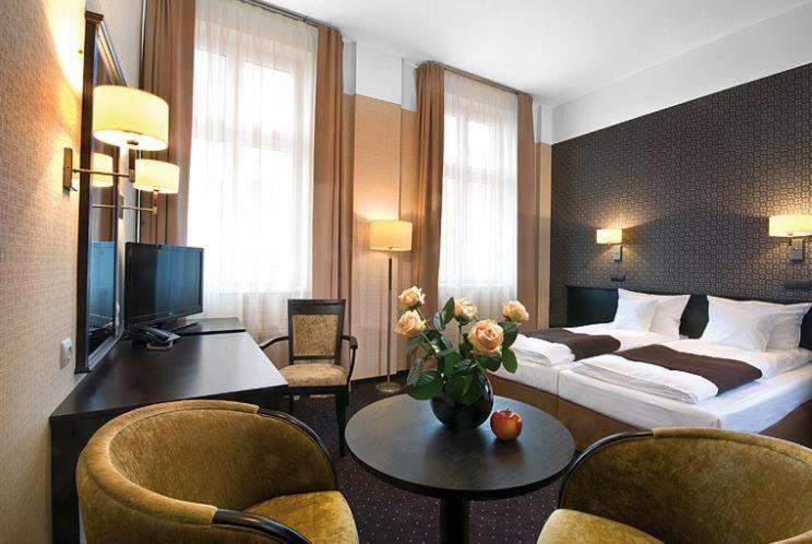 Hotel Senator Zbąszyń Exteriér fotografie